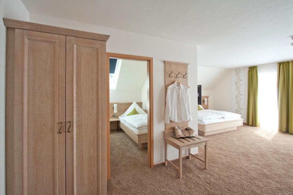 Landhotel Teuteberg باد آرولزن الغرفة الصورة