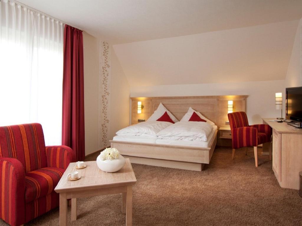 Landhotel Teuteberg باد آرولزن الغرفة الصورة